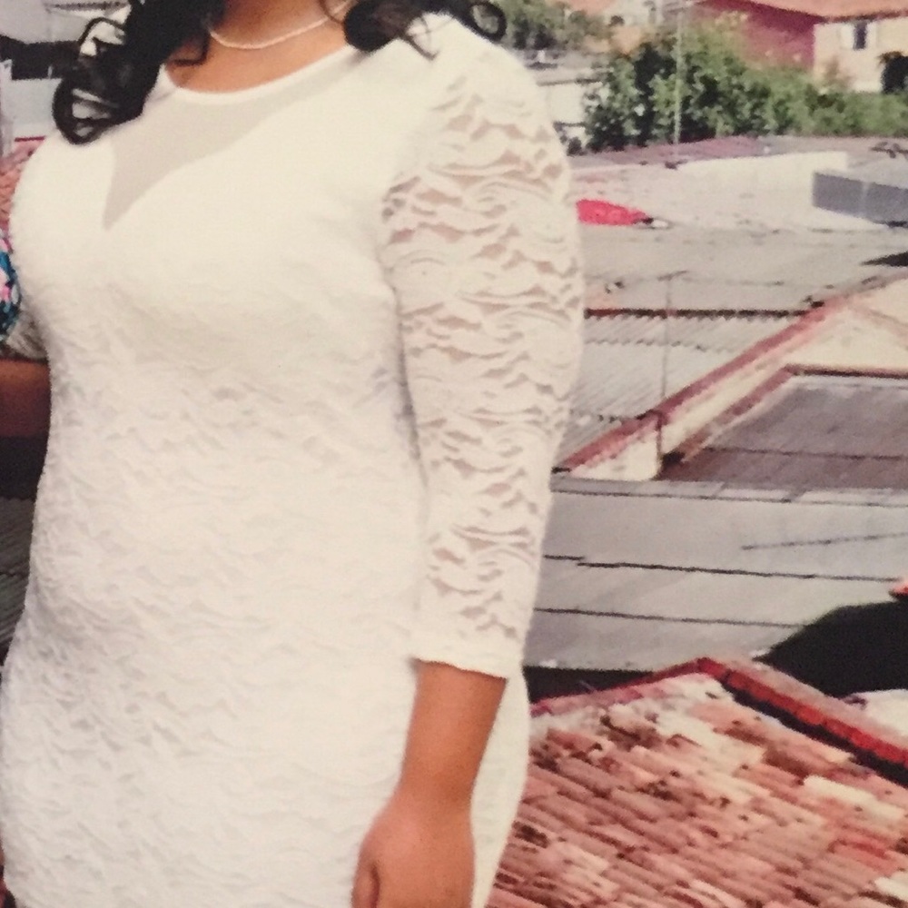 Fashion to figure white lace dress size 2